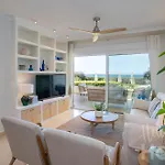 Holidays & Beachfront Neptuno Iii , Sea Views,and Garden,elviria Apartman *