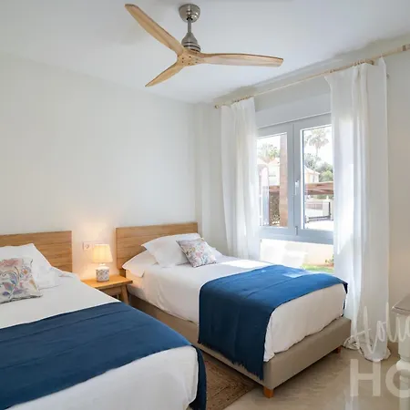Beachfront Complex Neptuno Iii , Sea Views, Pool And Garden,elviria Apartment *