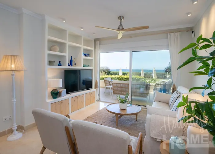 Beachfront Complex Neptuno Iii , Sea Views, Pool And Garden,elviria Daire *