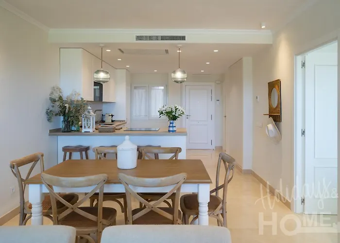 Beachfront Complex Neptuno Iii , Sea Views, Pool And Garden,elviria Daire *