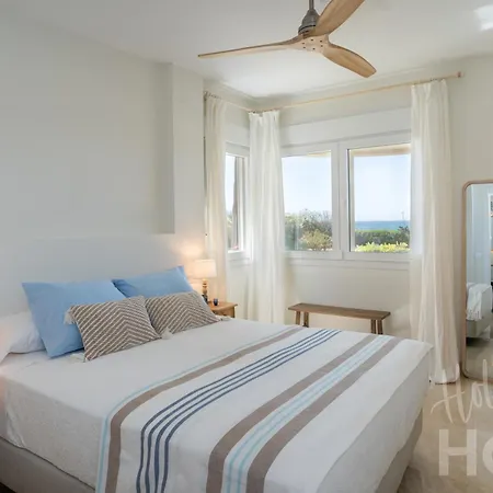 Holidays & Beachfront Neptuno Iii , Sea Views,and Garden,elviria