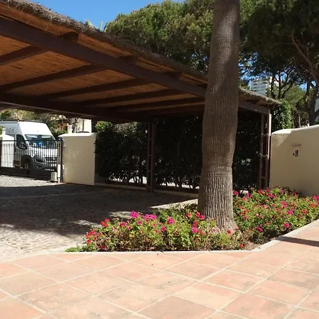 Beachfront Complex Neptuno Iii , Sea Views, Pool And Garden,elviria Marbellac