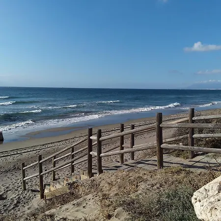 Beachfront Complex Neptuno Iii , Sea Views, Pool And Garden,elviria * Marbella