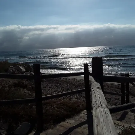 Beachfront Complex Neptuno Iii , Sea Views, Pool And Garden,elviria *