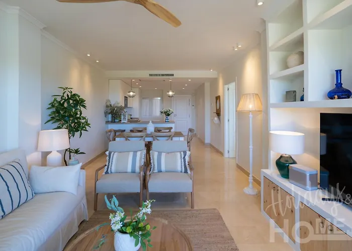 Beachfront Complex Neptuno Iii , Sea Views, Pool And Garden,elviria * Marbella