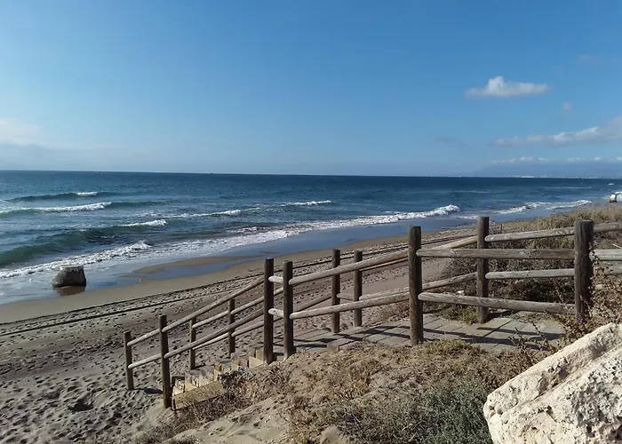 Beachfront Complex Neptuno Iii , Sea Views, Pool And Garden,elviria * Marbella