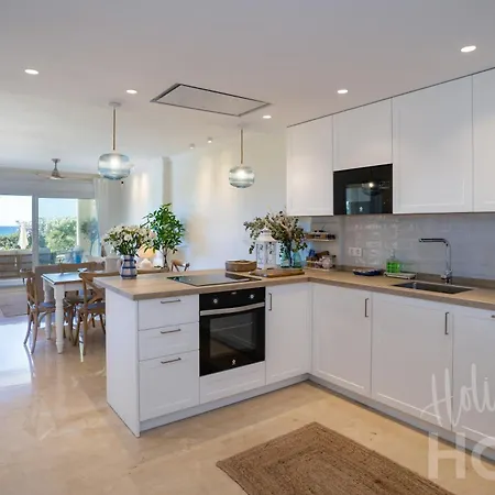 Holidays & Beachfront Neptuno Iii , Sea Views,and Garden,elviria