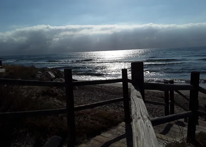 Beachfront Complex Neptuno Iii , Sea Views, Pool And Garden,elviria *